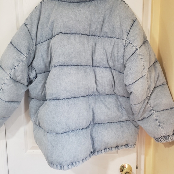 Mens Levi Puffer Jacket Size XL - Picture 2 of 8